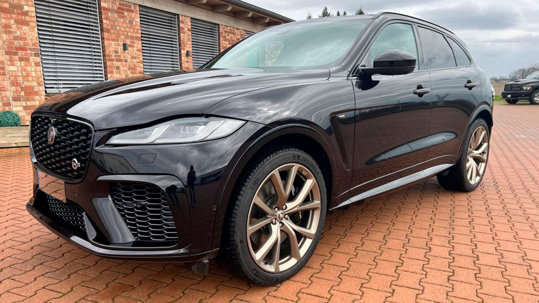 F-Pace P550 SVR