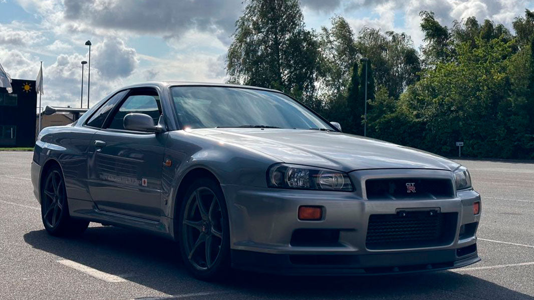 BitCars | Buy Nissan Skyline R34 GT-R with Bitcoin & crypto